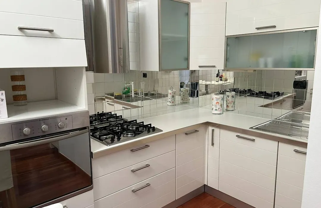 Lorenteggio 31 cosy apartment - Vesta-1